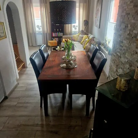 Apartment Kleines Haeuschen Nahe Am Zentrum Zum Relaxen