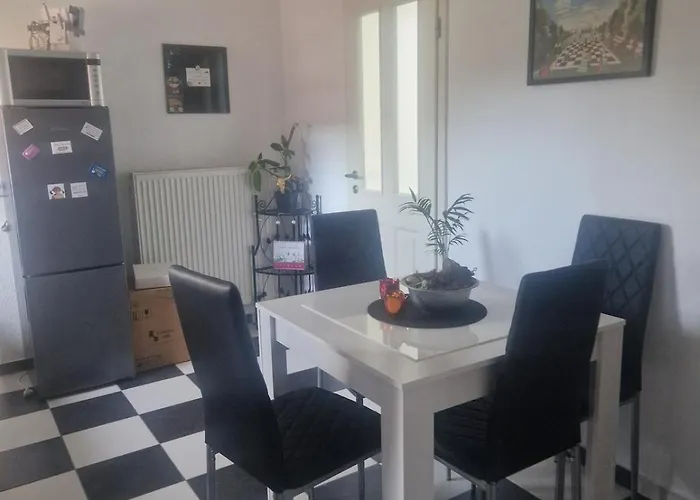 Kleines Haeuschen Nahe Am Zentrum Zum Relaxen Appartamento